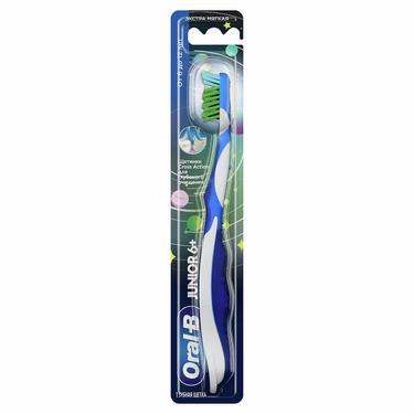 Oral-B Junior Зубная щетка для детей 6-12 лет Экстрамягкая