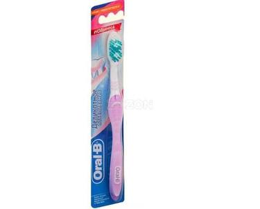 Oral-B 40 Деликатное отбеливание Зубная щетка Средняя жесткость