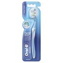 Oral-B Pro-Expert Глубокое очищение Зубная щетка Средняя жесткость