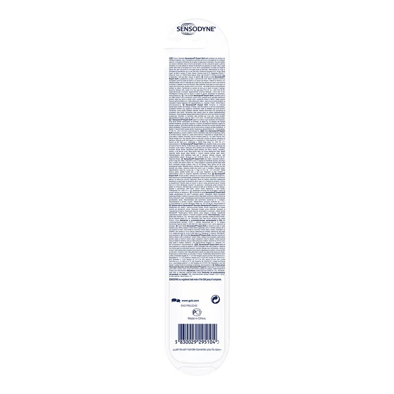 Sensodyne Зубная щетка для чувствительных зубов Мягкая